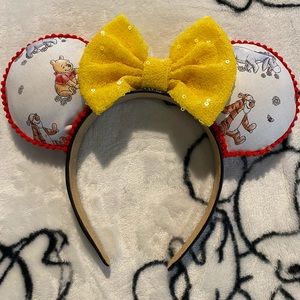Winnie The Pooh Minnie Ears